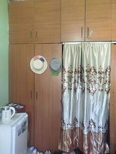 двухэтажный дом в бишкеке: Гостиничный типтеги уй сатылат, 13м кв, 2- этаж, адрес: улица — 6