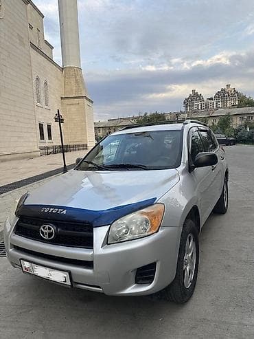 Toyota RAV4: 2008 г., Бензин