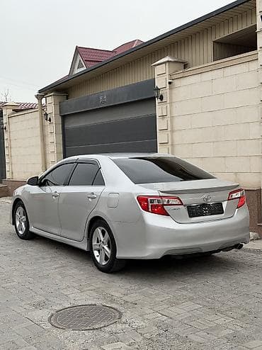 меняю на камри: Toyota Camry: 2013 г., 2.5 л, Автомат, Бензин, Седан — 2