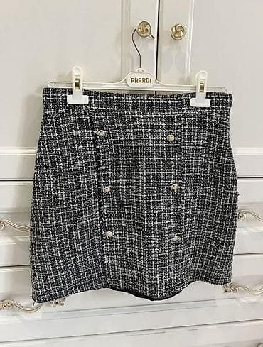 chanel: Костюм двойк из твида укороченный жакет и мини-юбка — 2