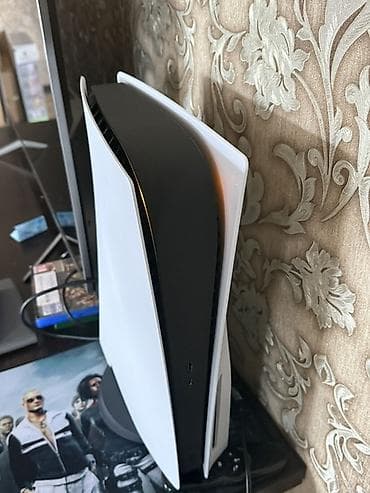 диски для игр: PlayStation 5 FAT (Digital Edition), комплект - Игровая консоль Sony — 5