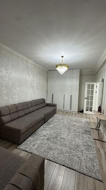 косметичный стол: Сдаю квартиру в районе Политех - Кухонный гарнитур линейной — 2