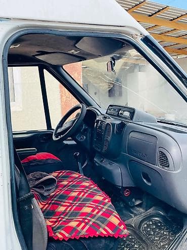 на грузовое авто: Грузовой фургон Ford Transit (высокая крыша, длинная база) Основные — 6