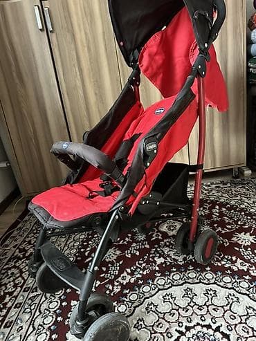 Прогулочная коляска Chicco (тросточка), красно‑черная. Основные