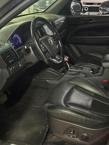 sprinter 4 4: Ssangyong Rexton Khan: 2019 г. — 6