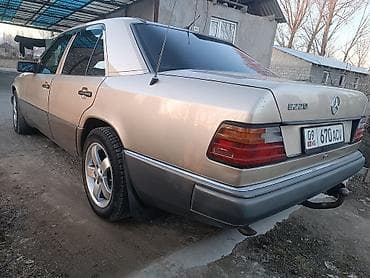 fit 2008: Mercedes-Benz E-Class: 1993 г., 2.2 л, Автомат, Бензин, Седан — 3