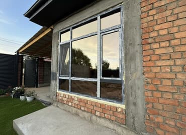 айнек терезелер: Даяр пластик терезеле, Терезе түрү: Панорамалык, Декоративдик өзгөчөлүктөрү: Башка өзгөчөлүктөр, Акы төлөнүүчү орнотуу, Бөлүп төлөө жок — 1