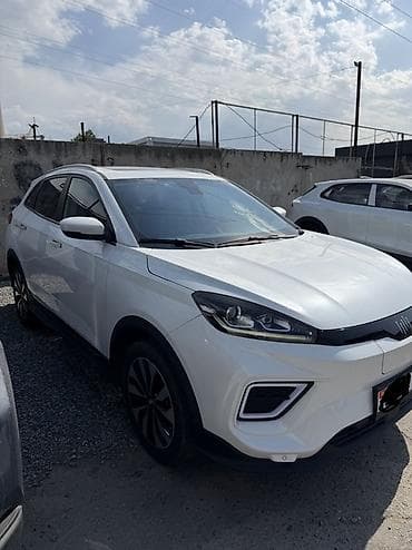 e2 byd: Электромобиль кроссовер (белый, 5 дверей) Основные характеристики: - — 3
