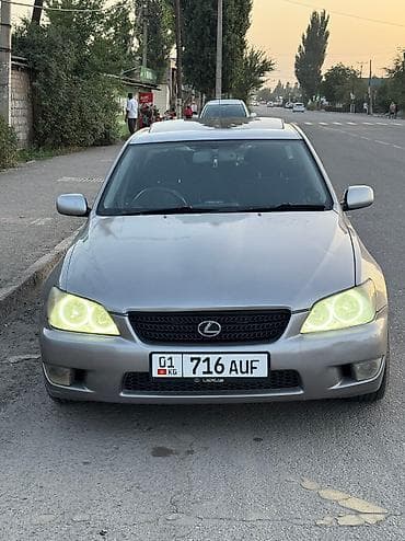 Lexus IS: 2004 г., 2 л, Автомат, Бензин, Седан