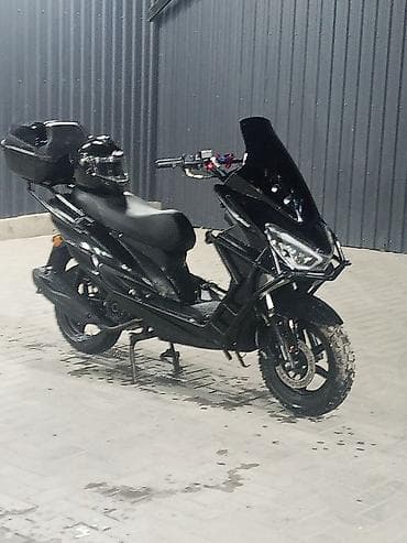 скутер новый: Макси-скутер Yamaha, 150 куб. см, Бензин, Новый — 4