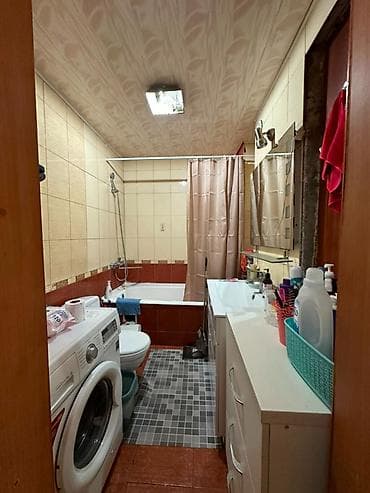 Недвижимость: 1 комната, 33 м², Индивидуалка, Дордой Плаза ТРЦ Индивидуалка, 1 этаж — 4