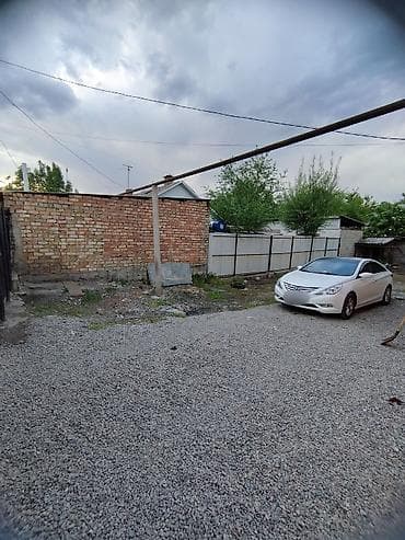 Дома: Продаю дом барачного типа,дом на три хозяина,у всех раздельные — 3