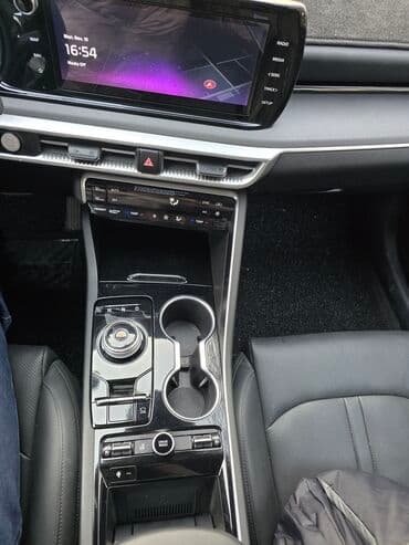 набор ключей для автомобиля в чемодане: Kia K5: 2020 г., 2 л, Автомат, Гибрид, Седан — 16