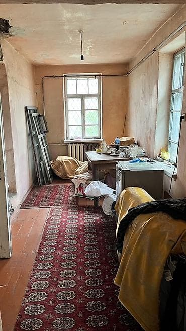 дом этажный: Продается жилой дом с полным пакетом документов,красная книга есть — 5