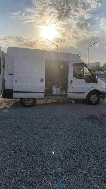 траспортер: Ford Transit: 2000 г., 2 л, Механика, Дизель, Фургон — 8