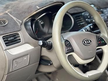 машина дешёвые: Kia Picanto: 2012 г., 0.1 л, Механика, Газ, Хэтчбэк — 2