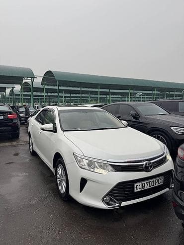 приус с: Toyota Camry: 2017 г., Автомат, Гибрид, Седан — 2