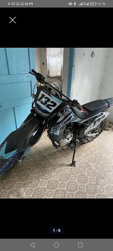 Мототехника: Питбайк/кроссовый мотоцикл 19/16 - Двигатель: одноцилиндровый — 3