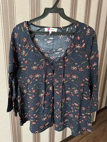 Продаю шикарную,стильну кофточку.Цена окончательная!