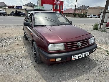 Унаа: Volkswagen Vento: 1994 г., 1.8 л, Кол менен иштөөчү, Бензин, Седан — 1