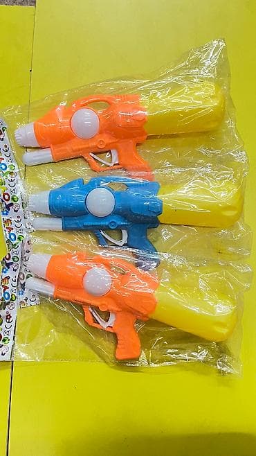 Игрушки: Водные пистолеты в большом ассортименте выбор просто огромный — 8