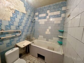 2 комнаты собственник: 1 комната, 40 м², 105 серия, 1 этаж, Старый ремонт — 6