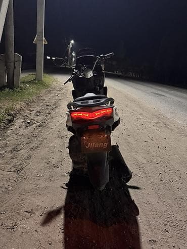 Мототехника: Скутер/максискутер городского класса - Кузов: белый с контрастными — 6