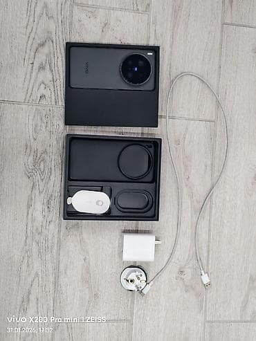 xr телефон: Vivo X200 Ultra, Б/у, 512 ГБ, цвет - Черный, 2 SIM, eSIM — 4