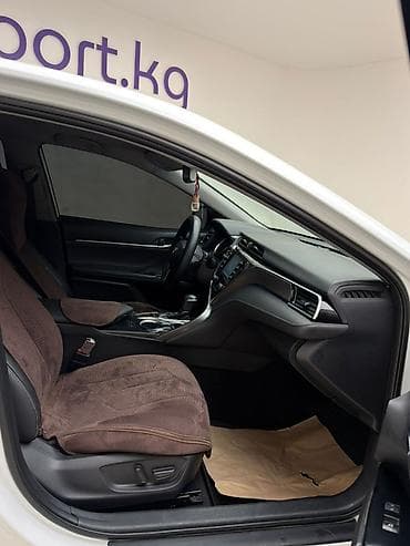 Унаа сатуу: Toyota Camry: 2018 г., 2.5 л, Автомат, Бензин, Седан — 4