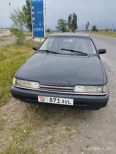 210 cdi: Mazda 626: 1990 г., 2 л, Механика, Бензин, Хэтчбэк — 2