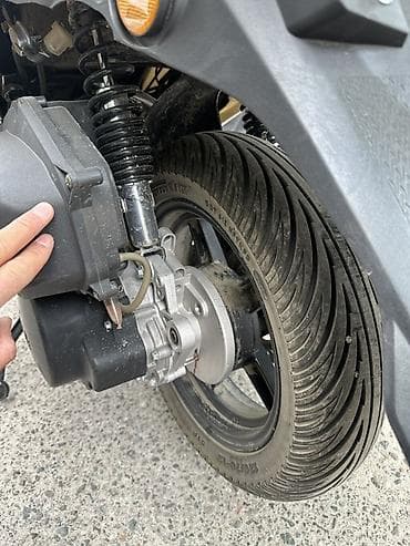скутер расрочка: 🛵🔥 ⚠ Срочная продажа! Срочно продаётся Maxi 150cc 🔥🛵 Почти новый — 8