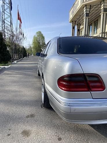 зеркело: Mercedes-Benz E-Class: 2002 г., 3.2 л, Автомат, Дизель, Седан — 7