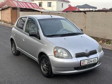 таеты: Toyota Yaris: 2000 г., 1.3 л, Автомат, Бензин — 2