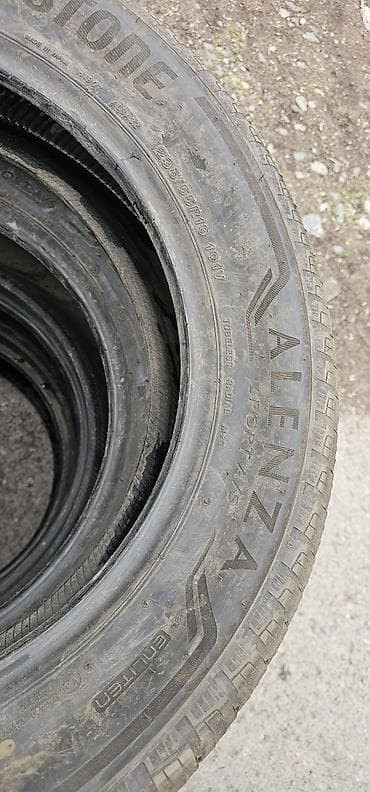suv: Шины 235 / 55 / R 19, Лето, Б/у, Комплект, Внедорожные (АТ/МТ), Япония, Bridgestone — 4