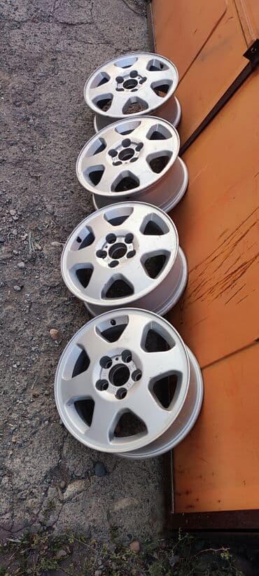 диски на опель фронтера: Диски R 15 Комплект, отверстий - 5, Б/у — 2