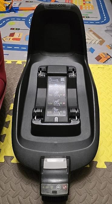макси кози: Автокресло, цвет - Красный, Б/у — 7