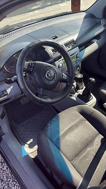 audi a4 2008: Mazda Demio: 2003 г., 1.4 л, Робот, Бензин, Хэтчбэк — 5