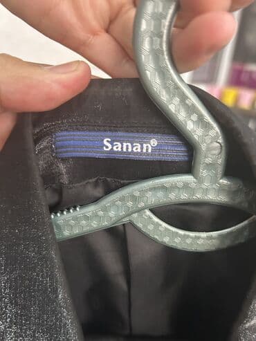 турецкая обувь из натуральной кожи: Продается костюм(пиджак+брюки)носили мало,размер 48,производство — 17