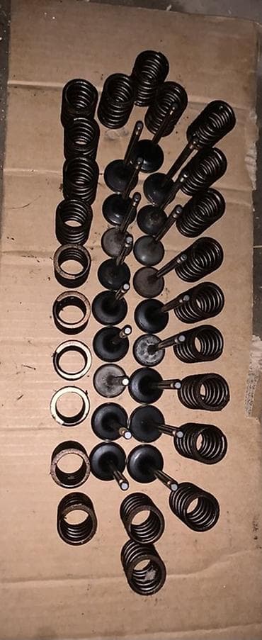 Клапаны, клапанные крышки: Продам клапана и пружины на bmw e34 m50b25 vanos! Каждый клапан — 3