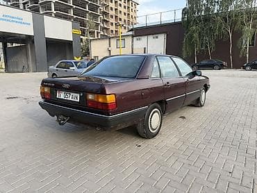 Audi: Audi 100: 1988 г., 2.3 л, Кол менен иштөөчү, Бензин, Седан — 2