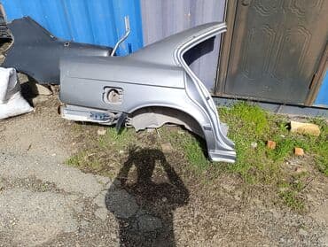 задний подлокотник: Канат Арткы оң BMW, 1994 г., Колдонулган, Оригинал — 2