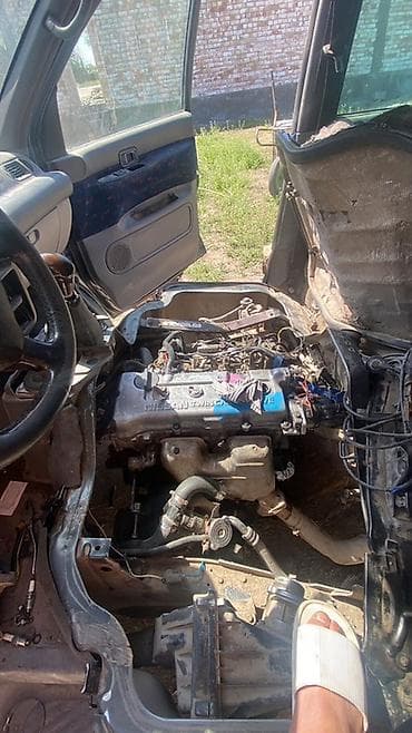 хонда степ эреф 1: Nissan Serena: 1999 г., 1.6 л, Кол менен иштөөчү, Бензин, Вэн/Минивэн — 3