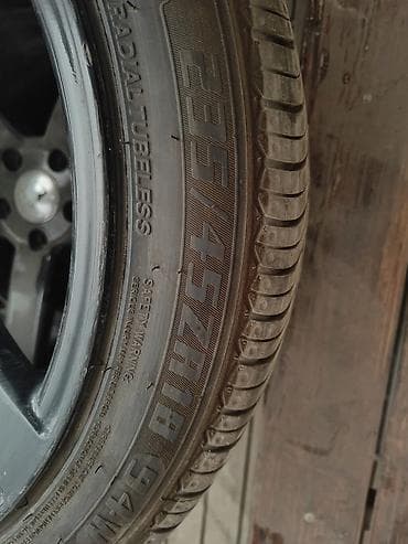 поддон на фит: Колеса в сборе 235 / 45 / R 18, Лето, Комплект, Легковые, Литые, отверстий - 5 — 3