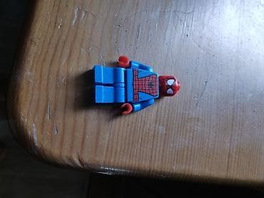 игрушки человека паука: Минифигура «Человек‑паук» в стиле конструктора. - Совместима со — 1