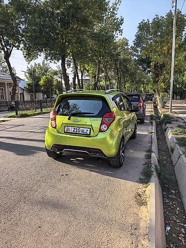 поло автомат: Chevrolet Spark: 2010 г., 1 л, Механика, Хэтчбэк — 3