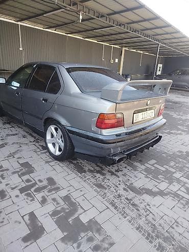 дом на обмен: BMW 3 series: 1992 г., 1.8 л, Ручные, Бензин, Седан — 2