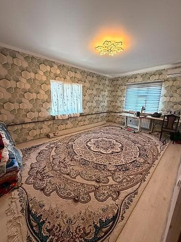 Үйлөр: 🏡 Продается просторный двухэтажный дом в районе Ак-Ордо 3! 📐 Площадь — 8