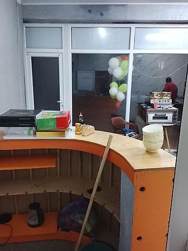 Ресепшн/барная стойка полукруглой формы - Материал: столешница под