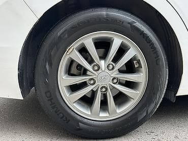 мини электро мабиль: Hyundai Elantra: 2019 г., 1.6 л, Автомат, Бензин, Седан — 8