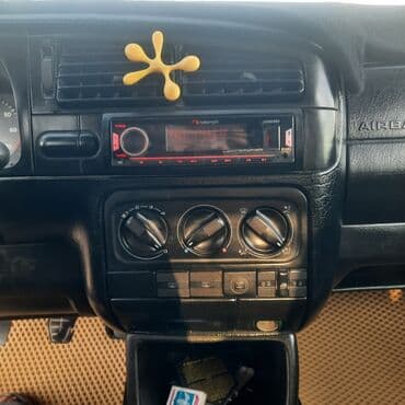 или меняю на дом: Volkswagen Vento: 1993 г., 1.8 л, Механика, Бензин, Седан — 11